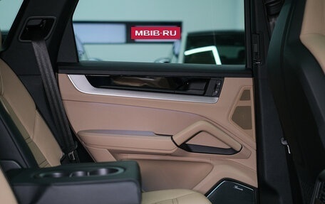 Porsche Cayenne III, 2025 год, 19 150 000 рублей, 28 фотография