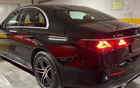 Mercedes-Benz E-Класс, 2025 год, 9 350 000 рублей, 4 фотография