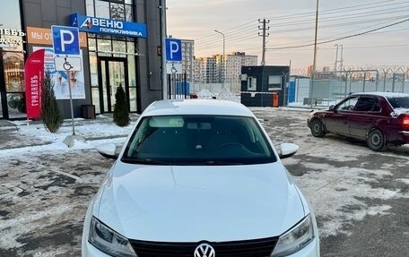Volkswagen Jetta VI, 2014 год, 620 000 рублей, 3 фотография