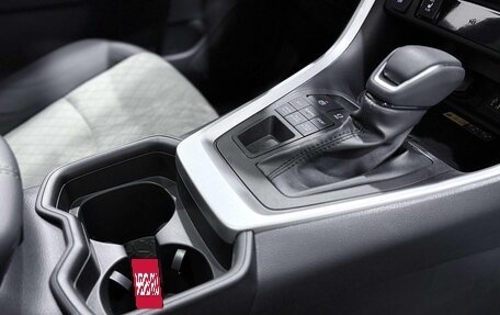 Toyota RAV4, 2025 год, 4 400 000 рублей, 12 фотография