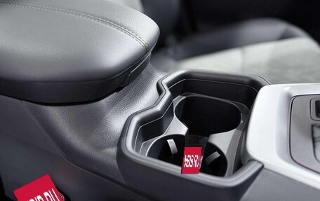 Toyota RAV4, 2025 год, 4 400 000 рублей, 17 фотография