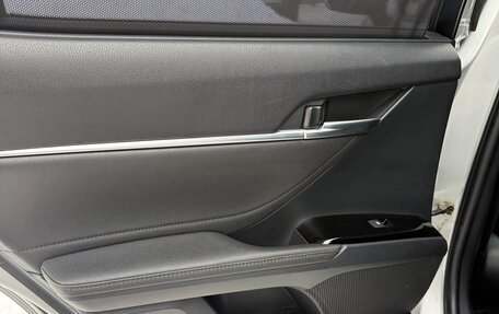 Toyota Camry, 2020 год, 3 300 000 рублей, 9 фотография