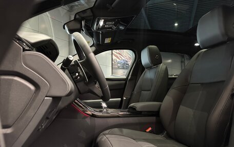 Land Rover Range Rover Velar I, 2025 год, 11 390 000 рублей, 6 фотография