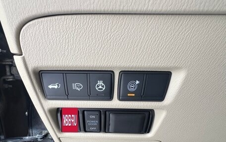 Infiniti QX80 I рестайлинг, 2018 год, 4 200 000 рублей, 17 фотография