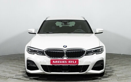 BMW 3 серия, 2019 год, 3 000 000 рублей, 2 фотография