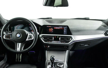 BMW 3 серия, 2019 год, 3 000 000 рублей, 13 фотография