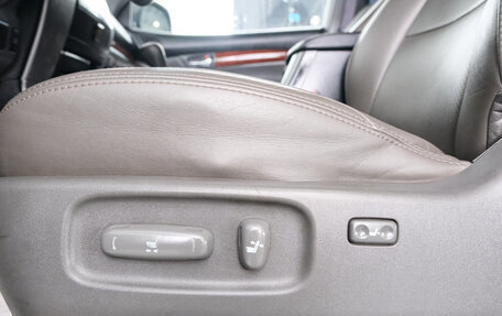 Toyota Land Cruiser Prado 120 рестайлинг, 2003 год, 2 149 000 рублей, 22 фотография