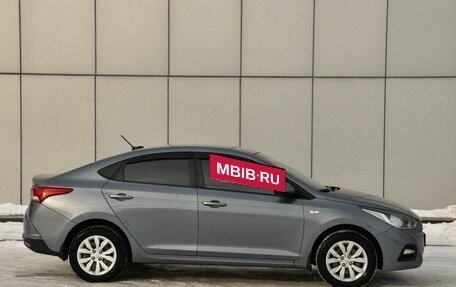 Hyundai Solaris II рестайлинг, 2017 год, 1 200 000 рублей, 5 фотография