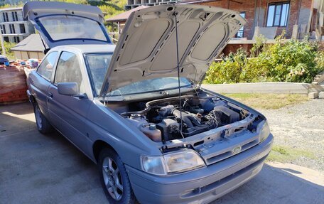 Ford Escort V, 1990 год, 155 000 рублей, 4 фотография