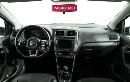 Volkswagen Polo VI (EU Market), 2018 год, 999 585 рублей, 13 фотография