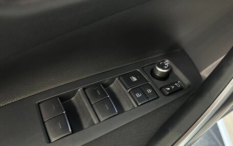 Toyota Corolla, 2020 год, 1 990 000 рублей, 8 фотография