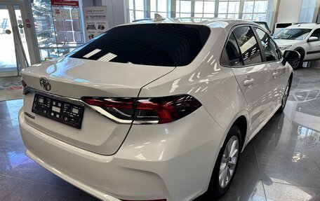 Toyota Corolla, 2020 год, 1 990 000 рублей, 4 фотография