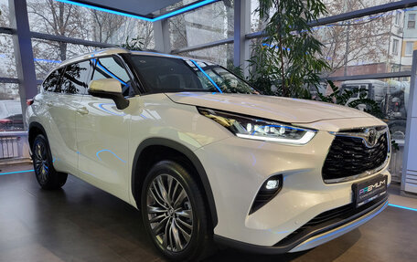 Toyota Highlander, 2025 год, 5 690 000 рублей, 8 фотография