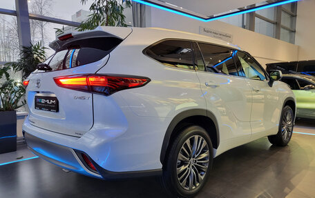 Toyota Highlander, 2025 год, 5 690 000 рублей, 9 фотография