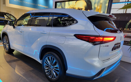 Toyota Highlander, 2025 год, 5 690 000 рублей, 11 фотография