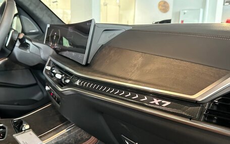 BMW X7, 2025 год, 17 000 000 рублей, 26 фотография