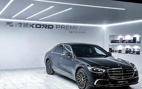 Mercedes-Benz S-Класс, 2024 год, 18 000 000 рублей, 2 фотография