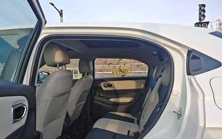 Honda Vezel, 2022 год, 1 850 001 рублей, 16 фотография