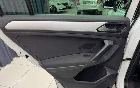 Volkswagen Tiguan II, 2018 год, 2 345 000 рублей, 33 фотография