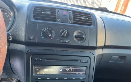 Skoda Fabia II, 2013 год, 250 000 рублей, 17 фотография