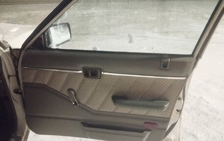 Nissan Laurel VIII, 1988 год, 85 000 рублей, 9 фотография