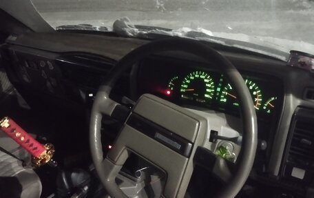 Nissan Laurel VIII, 1988 год, 85 000 рублей, 10 фотография