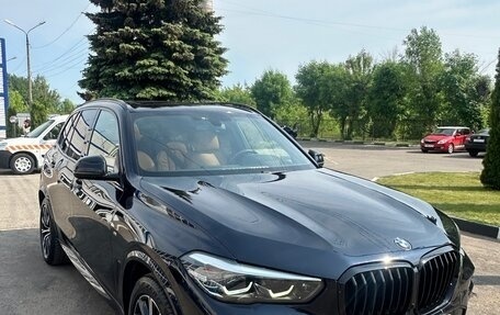 BMW X5, 2019 год, 5 470 000 рублей, 2 фотография