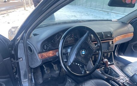 BMW 5 серия, 1997 год, 550 000 рублей, 14 фотография