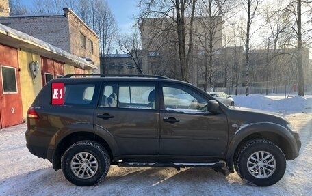 Mitsubishi Pajero Sport II рестайлинг, 2013 год, 1 500 000 рублей, 10 фотография