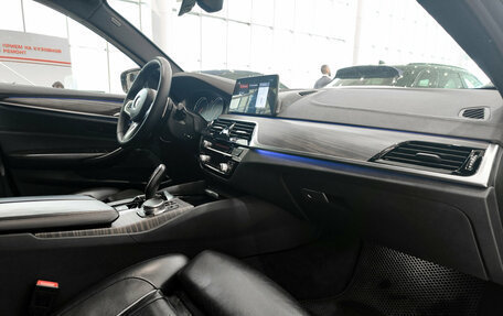 BMW 5 серия, 2018 год, 4 100 000 рублей, 15 фотография