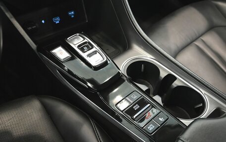 Hyundai Sonata VIII, 2019 год, 2 400 000 рублей, 17 фотография