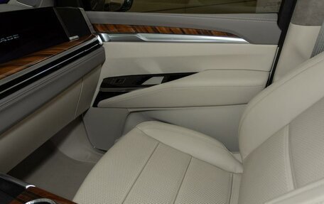 Cadillac Escalade V, 2025 год, 20 500 000 рублей, 15 фотография