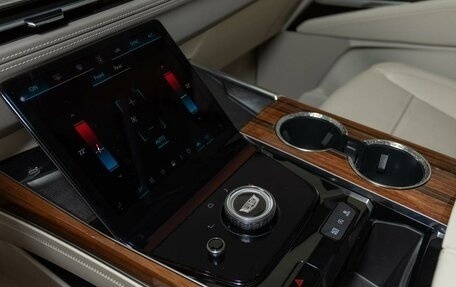 Cadillac Escalade V, 2025 год, 20 500 000 рублей, 18 фотография