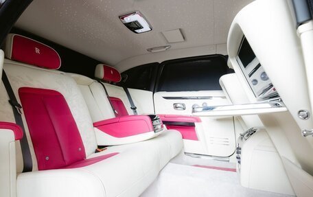 Rolls-Royce Ghost Series II рестайлинг, 2025 год, 54 000 000 рублей, 5 фотография