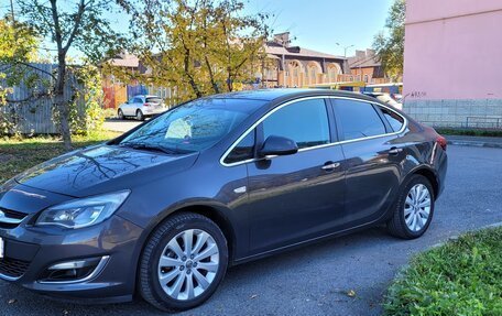 Opel Astra J, 2013 год, 1 100 000 рублей, 9 фотография