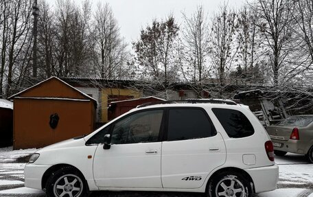 Toyota Corolla Spacio II, 2000 год, 300 000 рублей, 3 фотография