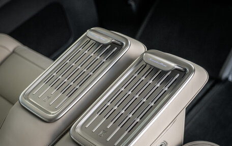 Mercedes-Benz V-Класс, 2025 год, 14 100 000 рублей, 36 фотография
