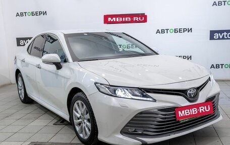 Toyota Camry, 2018 год, 2 485 000 рублей, 3 фотография