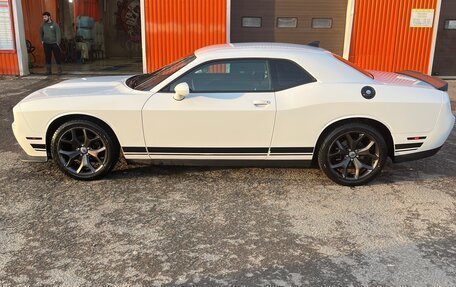 Dodge Challenger III рестайлинг 2, 2017 год, 3 750 000 рублей, 1 фотография