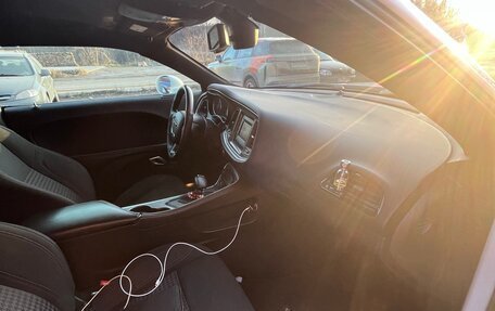 Dodge Challenger III рестайлинг 2, 2017 год, 3 750 000 рублей, 19 фотография