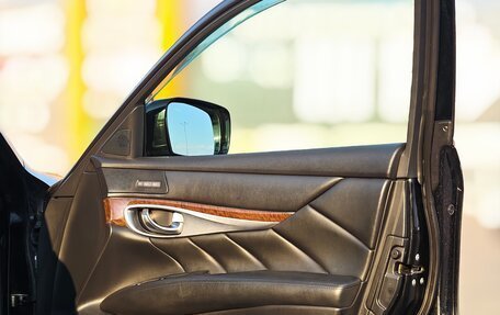 Nissan Fuga II, 2013 год, 1 900 000 рублей, 19 фотография