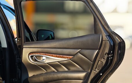 Nissan Fuga II, 2013 год, 1 900 000 рублей, 21 фотография