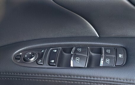 Nissan Fuga II, 2013 год, 1 900 000 рублей, 34 фотография