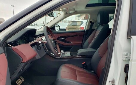 Land Rover Range Rover Evoque II, 2024 год, 5 790 000 рублей, 9 фотография