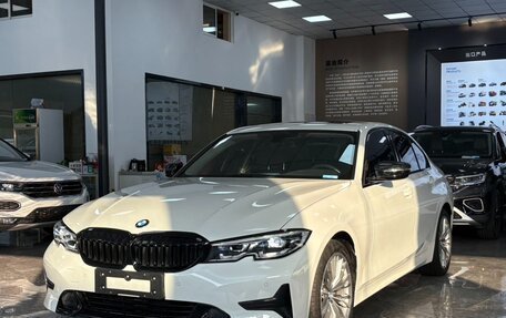 BMW 3 серия, 2021 год, 2 940 000 рублей, 1 фотография