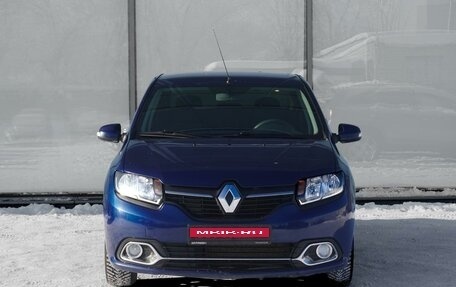 Renault Logan II, 2016 год, 990 000 рублей, 3 фотография