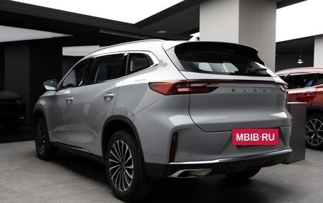 CheryExeed TXL, 2022 год, 2 135 582 рублей, 9 фотография