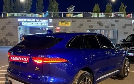 Jaguar F-Pace, 2016 год, 2 700 000 рублей, 2 фотография