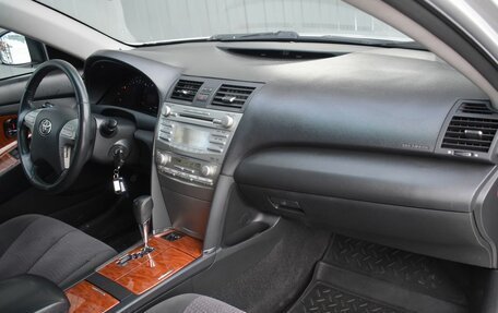 Toyota Camry, 2011 год, 1 099 888 рублей, 21 фотография