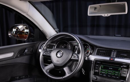 Skoda Superb III рестайлинг, 2014 год, 995 000 рублей, 12 фотография